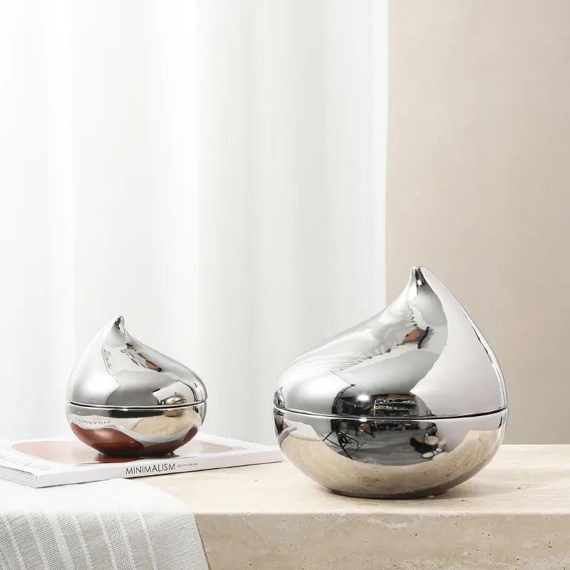 Silver Bird Decoration Jar-A Fa-D21073A -  Vases | جرة زينة الطيور الفضية - ebarza Furniture UAE | Shop Modern Furniture in Abu Dhabi & Dubai - مفروشات ايبازرا في الامارات | تسوق اثاث عصري وديكورات مميزة في دبي وابوظبي