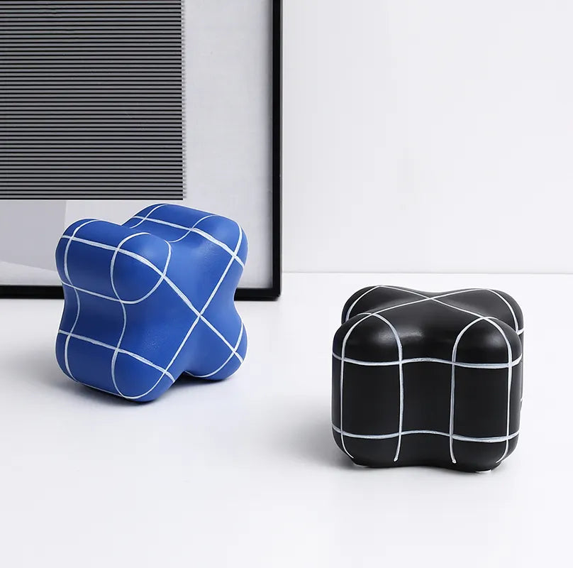 Black Line Square Ornament-B Fa-D21097C -  Home Decor Figurines | ديكور مربعة الخط سوداء - ebarza Furniture UAE | Shop Modern Furniture in Abu Dhabi & Dubai - مفروشات ايبازرا في الامارات | تسوق اثاث عصري وديكورات مميزة في دبي وابوظبي