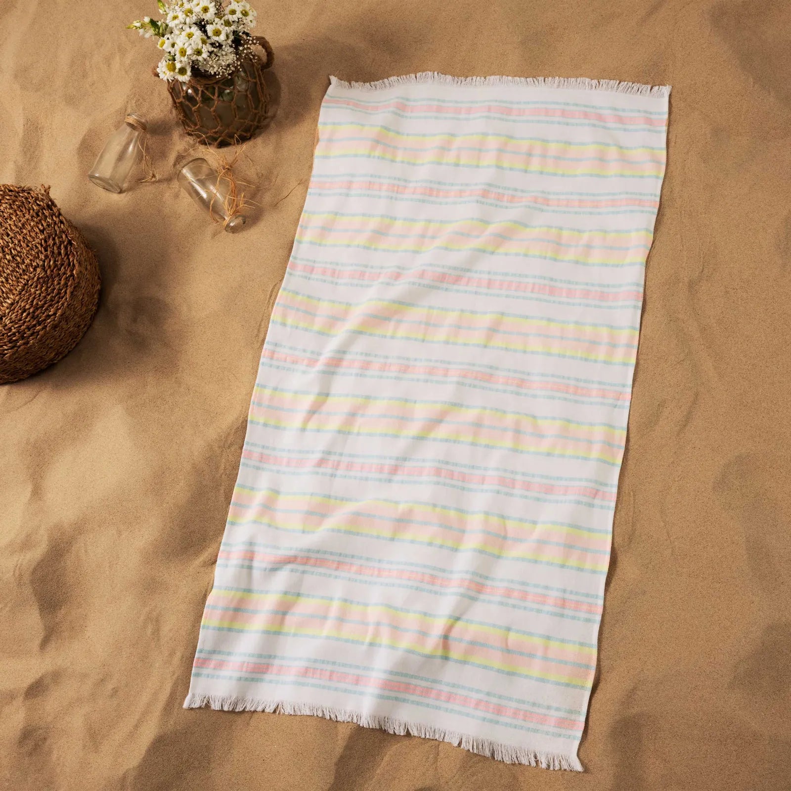 Karaca Home Geo Multi 100% Cotton Peshtemal 70X140 200.20.01.0188 -  Towels | كاراجا هوم جيو مالتي 100٪ قطن بيشتيمال 70 × 140 - ebarza Furniture UAE | Shop Modern Furniture in Abu Dhabi & Dubai - مفروشات ايبازرا في الامارات | تسوق اثاث عصري وديكورات مميزة في دبي وابوظبي