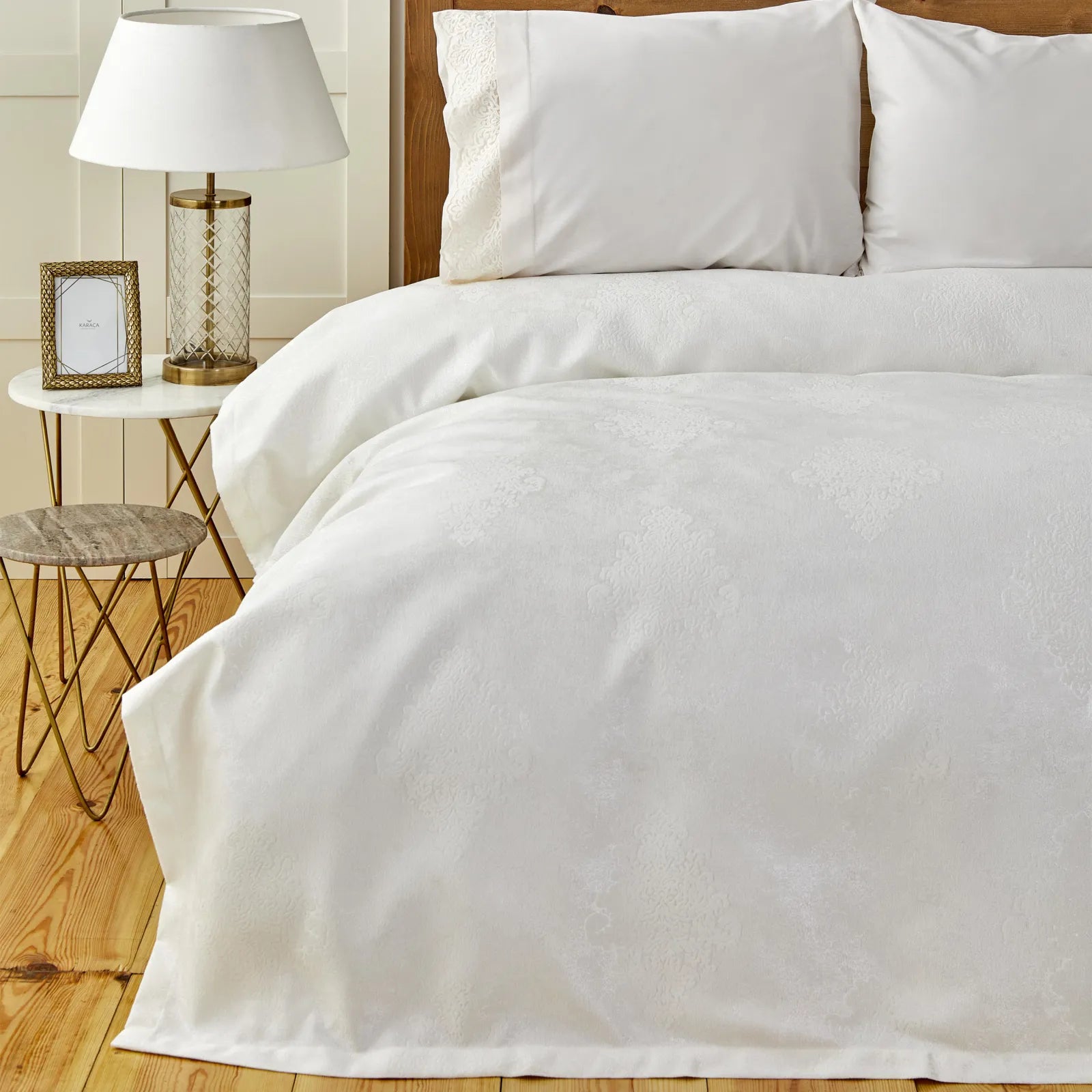 Karaca Home Laurel White 100% Cotton Lace Cotton Private Set 200.19.01.0177 -  Bedding | كاراجا هوم لوريل أبيض 100٪ قطن دانتيل طقم قطن خاص - ebarza Furniture UAE | Shop Modern Furniture in Abu Dhabi & Dubai - مفروشات ايبازرا في الامارات | تسوق اثاث عصري وديكورات مميزة في دبي وابوظبي