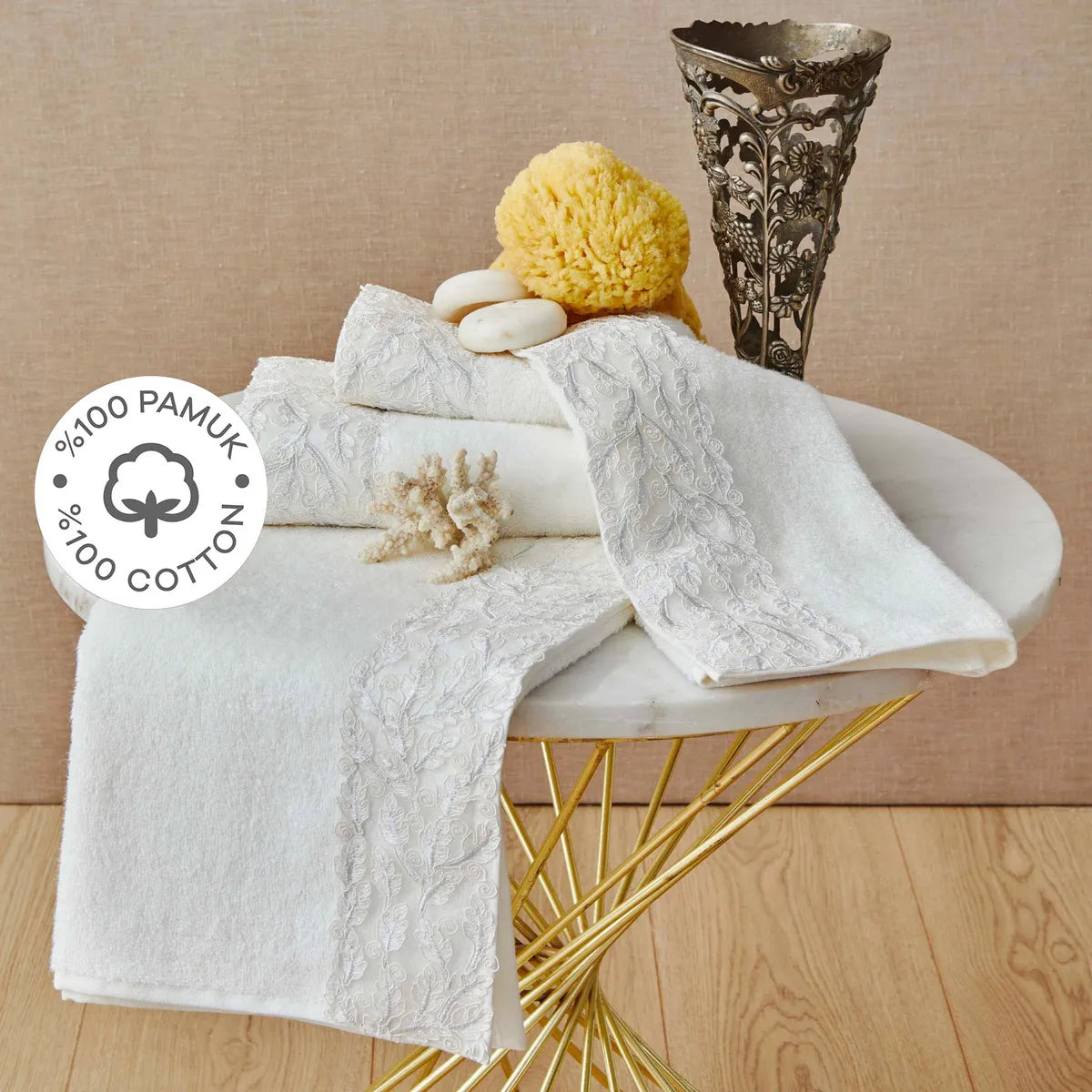 Karaca Home Plume Silver Offwhite 100% Cotton French Lace Towel Set 200.18.01.0424 -  Towels | طقم مناشف كاراجا هوم بلوم فضي أوف وايت قطن 100٪ دانتيل فرنسي - ebarza Furniture UAE | Shop Modern Furniture in Abu Dhabi & Dubai - مفروشات ايبازرا في الامارات | تسوق اثاث عصري وديكورات مميزة في دبي وابوظبي