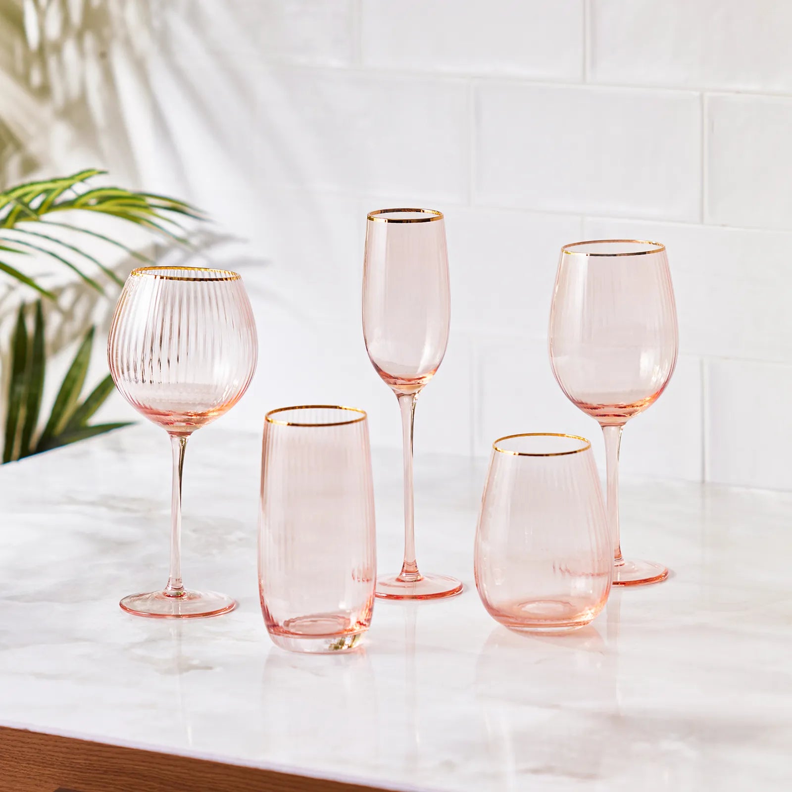 Karaca Gemma Water Glass Salmon 550 Ml 153.03.08.1573 -  Drinkware - ebarza Furniture UAE | Shop Modern Furniture in Abu Dhabi & Dubai - مفروشات ايبازرا في الامارات | تسوق اثاث عصري وديكورات مميزة في دبي وابوظبي