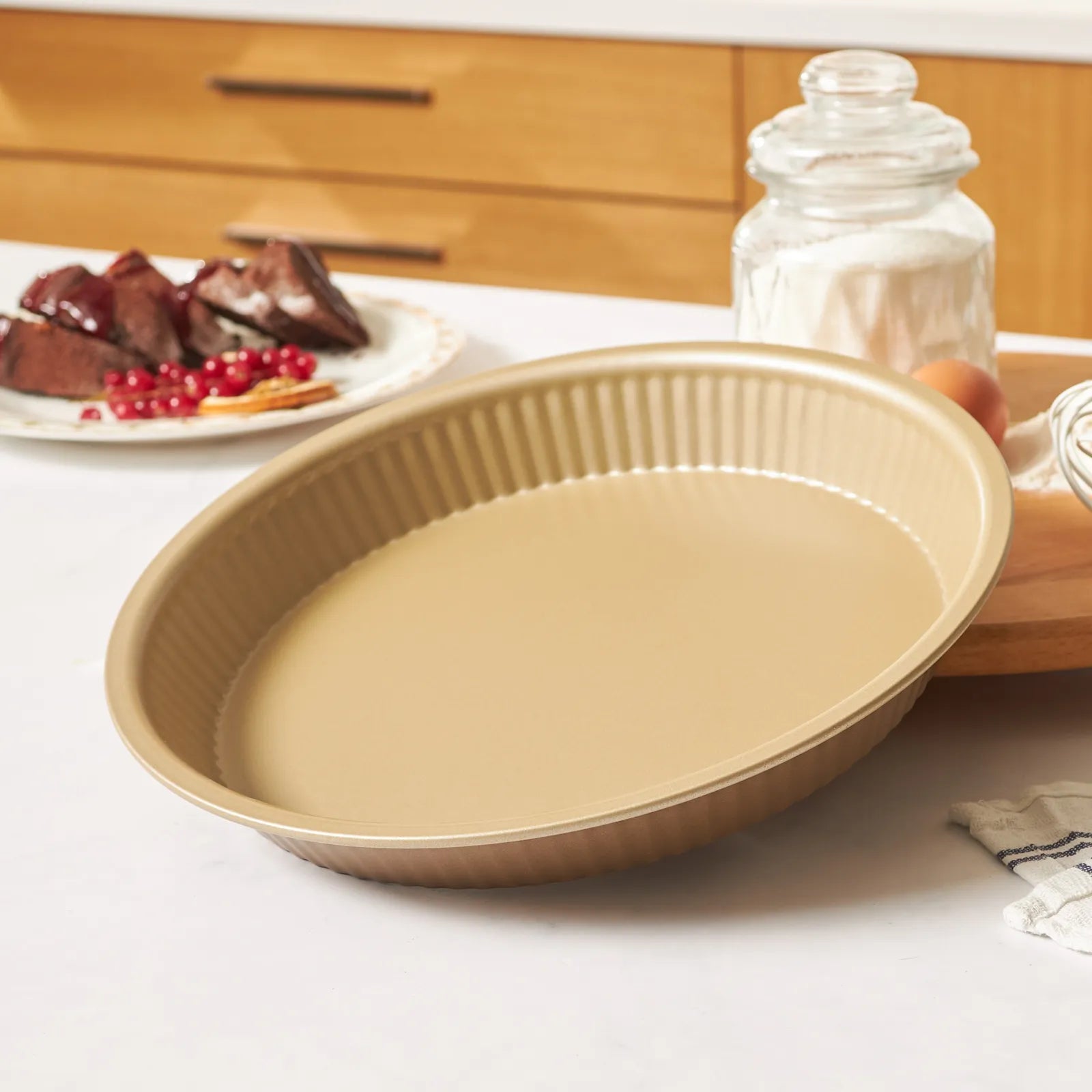 Karaca Hense Tart Cake Mold 28 Cm 153.03.06.4829 -  Cookware Sets - ebarza Furniture UAE | Shop Modern Furniture in Abu Dhabi & Dubai - مفروشات ايبازرا في الامارات | تسوق اثاث عصري وديكورات مميزة في دبي وابوظبي