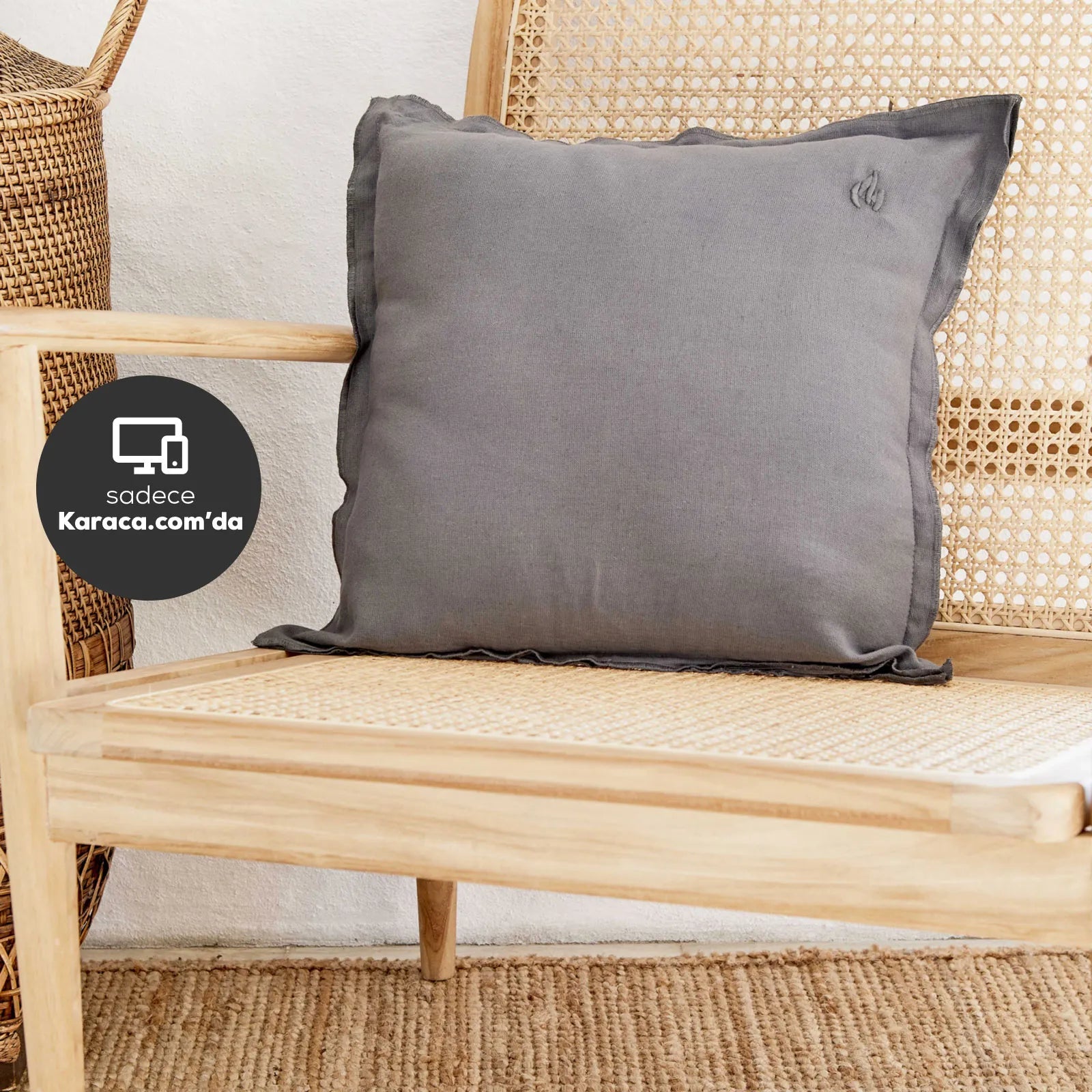 Karaca Home 4 Element Dark Gray Filled Flat Pillow 45X45 Cm 200.18.01.0906 -  Cushions - ebarza Furniture UAE | Shop Modern Furniture in Abu Dhabi & Dubai - مفروشات ايبازرا في الامارات | تسوق اثاث عصري وديكورات مميزة في دبي وابوظبي