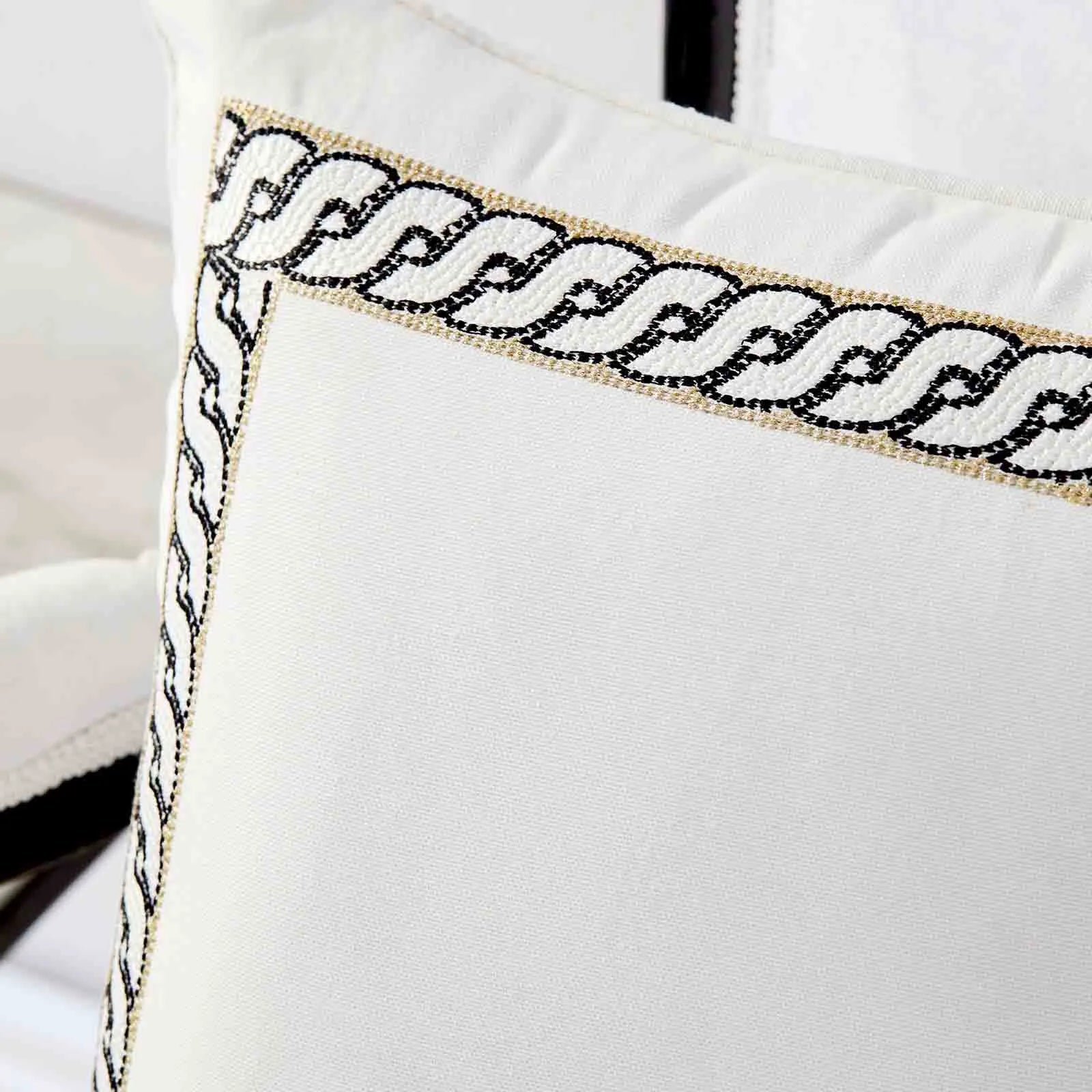 Karaca Home Belkis Zeugma Ecru Embroidered Filled Pillow 200.18.01.0267 -  Cushions - ebarza Furniture UAE | Shop Modern Furniture in Abu Dhabi & Dubai - مفروشات ايبازرا في الامارات | تسوق اثاث عصري وديكورات مميزة في دبي وابوظبي