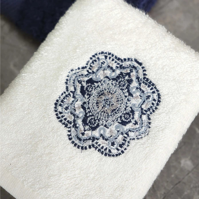 Karaca Home Cleto Off White - Set Of 4 Towels With Indigo Bamboo Cotton Embroidery 200.20.01.0398 -  Towels - ebarza Furniture UAE | Shop Modern Furniture in Abu Dhabi & Dubai - مفروشات ايبازرا في الامارات | تسوق اثاث عصري وديكورات مميزة في دبي وابوظبي