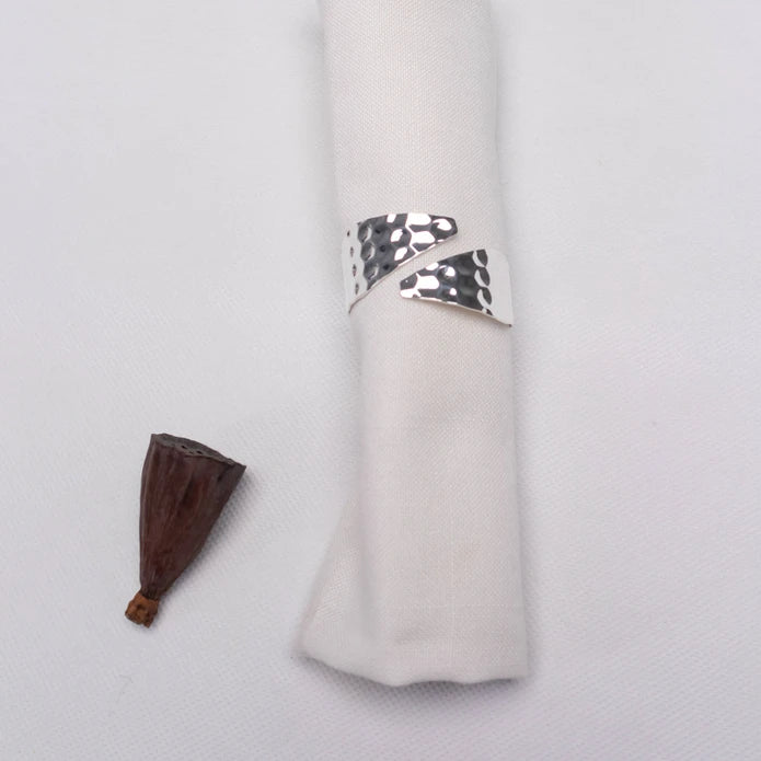 Karaca Home Hammered Silver 2 Piece Napkin Ring 300.22.02.0468 -  Napkin Rings - ebarza Furniture UAE | Shop Modern Furniture in Abu Dhabi & Dubai - مفروشات ايبازرا في الامارات | تسوق اثاث عصري وديكورات مميزة في دبي وابوظبي