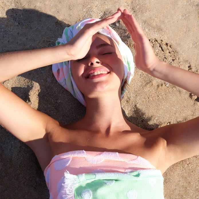 Karaca Home Points Multi 100% Cotton Double Sided Beach Towel 70X150 200.20.01.0183 -  Towels - ebarza Furniture UAE | Shop Modern Furniture in Abu Dhabi & Dubai - مفروشات ايبازرا في الامارات | تسوق اثاث عصري وديكورات مميزة في دبي وابوظبي