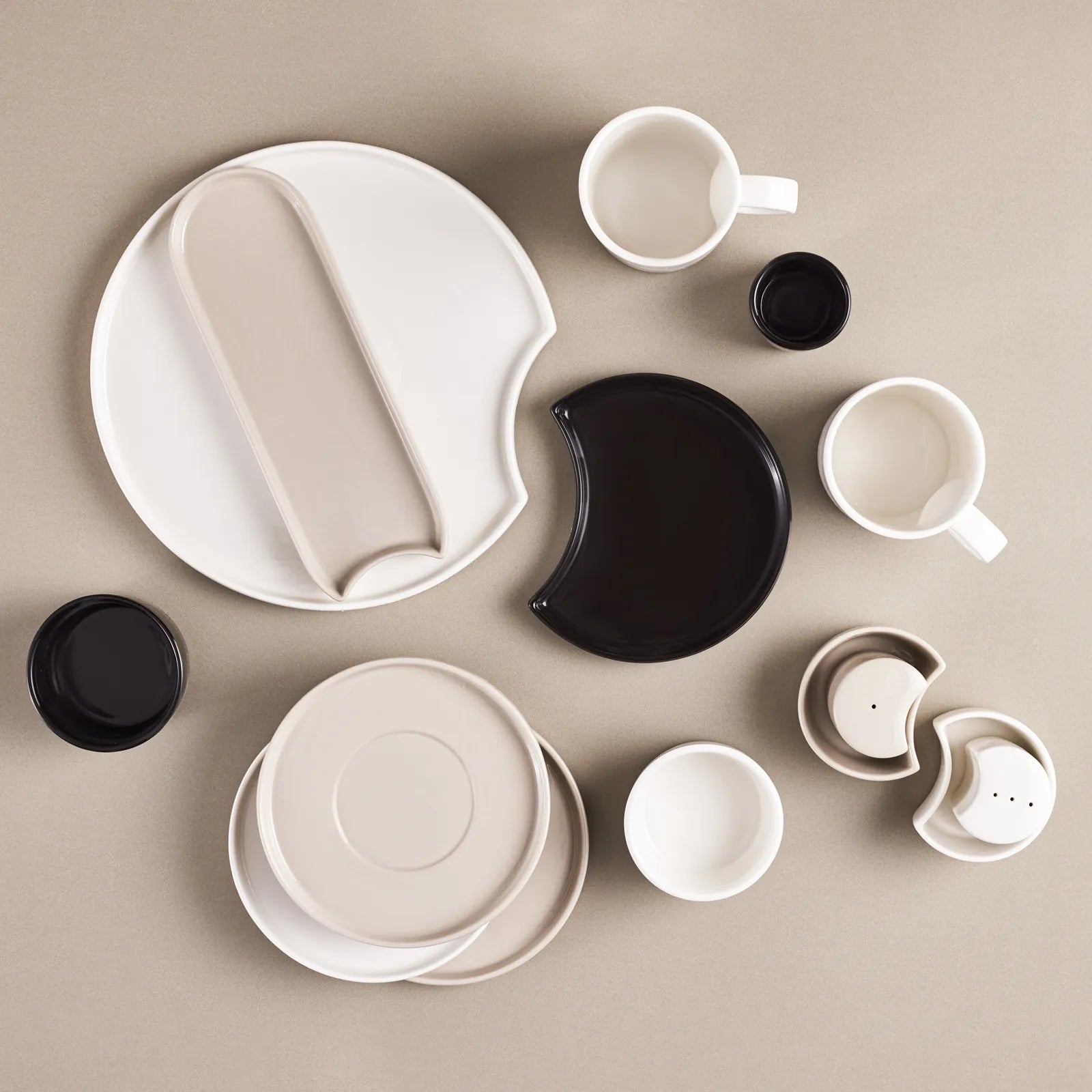 Karaca Hussein Chalayan Poly 28 Pieces 6 Person Porcelain Breakfast/Serving Set 153.03.06.1405 -  Breakfast Sets - ebarza Furniture UAE | Shop Modern Furniture in Abu Dhabi & Dubai - مفروشات ايبازرا في الامارات | تسوق اثاث عصري وديكورات مميزة في دبي وابوظبي