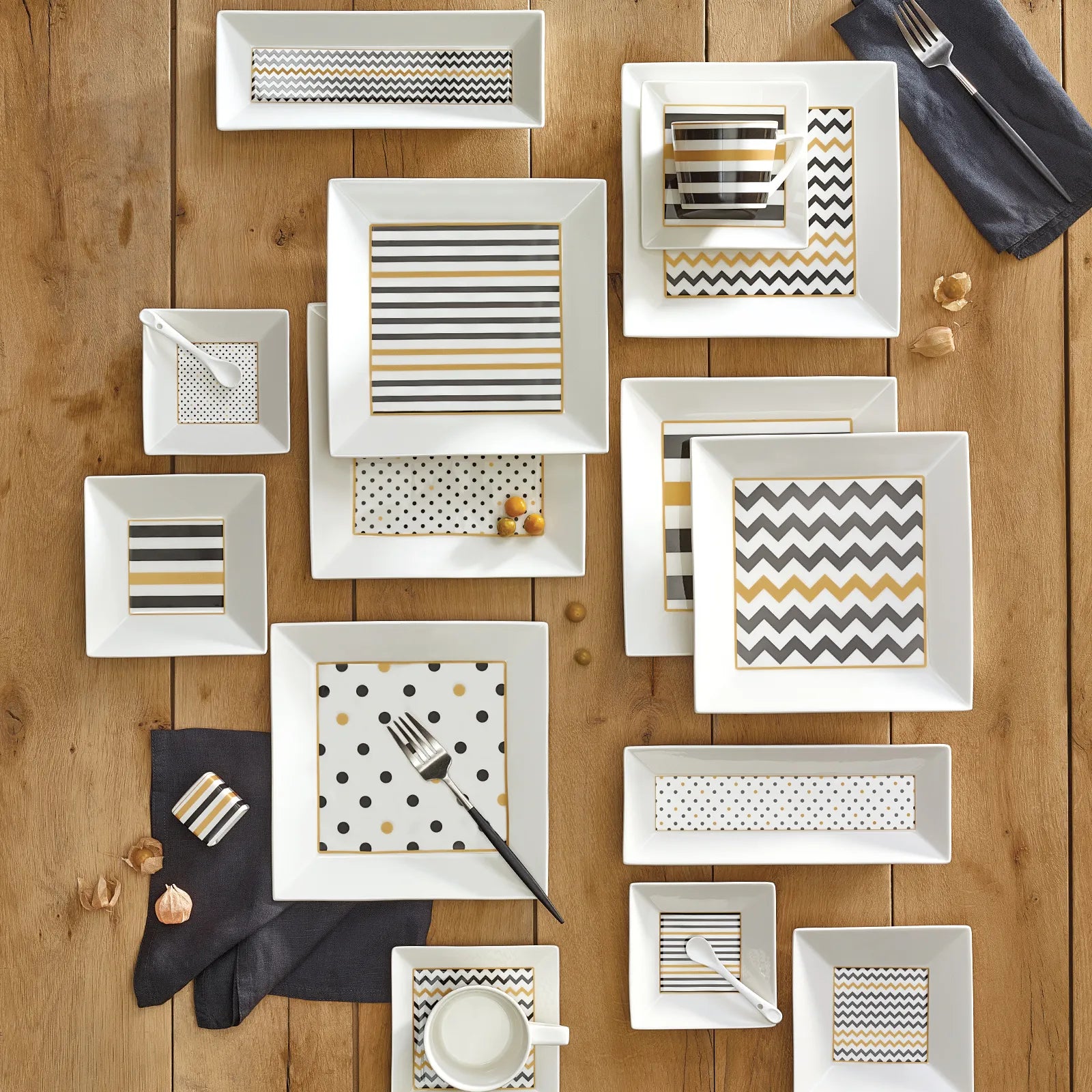 Karaca Nossa 32 Pieces 6 Person Breakfast Set 153.03.08.1619 -  Dinnerware Sets - ebarza Furniture UAE | Shop Modern Furniture in Abu Dhabi & Dubai - مفروشات ايبازرا في الامارات | تسوق اثاث عصري وديكورات مميزة في دبي وابوظبي