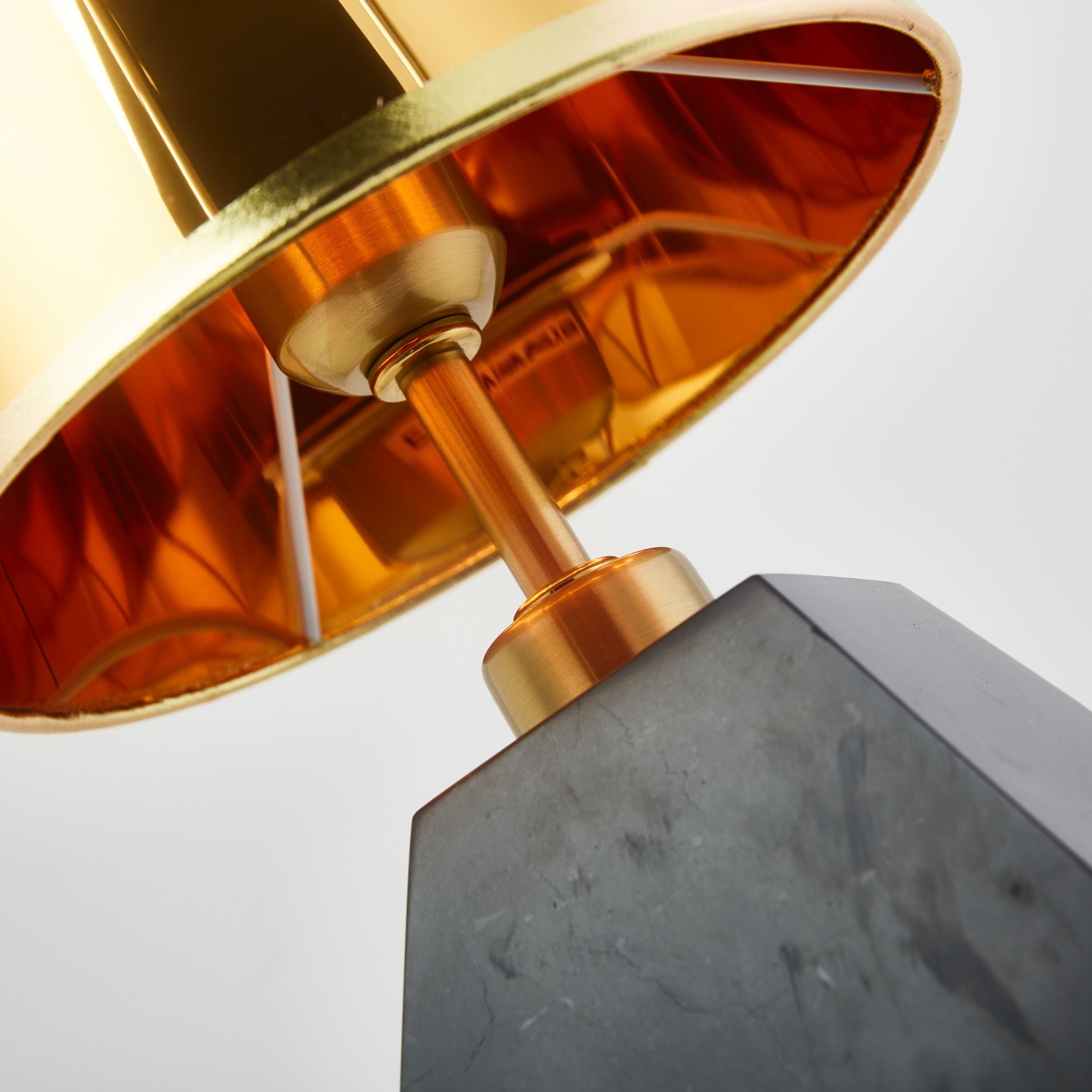 Soul Black Marble Table Lamp CY-LTD-1023-B -  Desk\table Lamps - ebarza Furniture UAE | Shop Modern Furniture in Abu Dhabi & Dubai - مفروشات ايبازرا في الامارات | تسوق اثاث عصري وديكورات مميزة في دبي وابوظبي