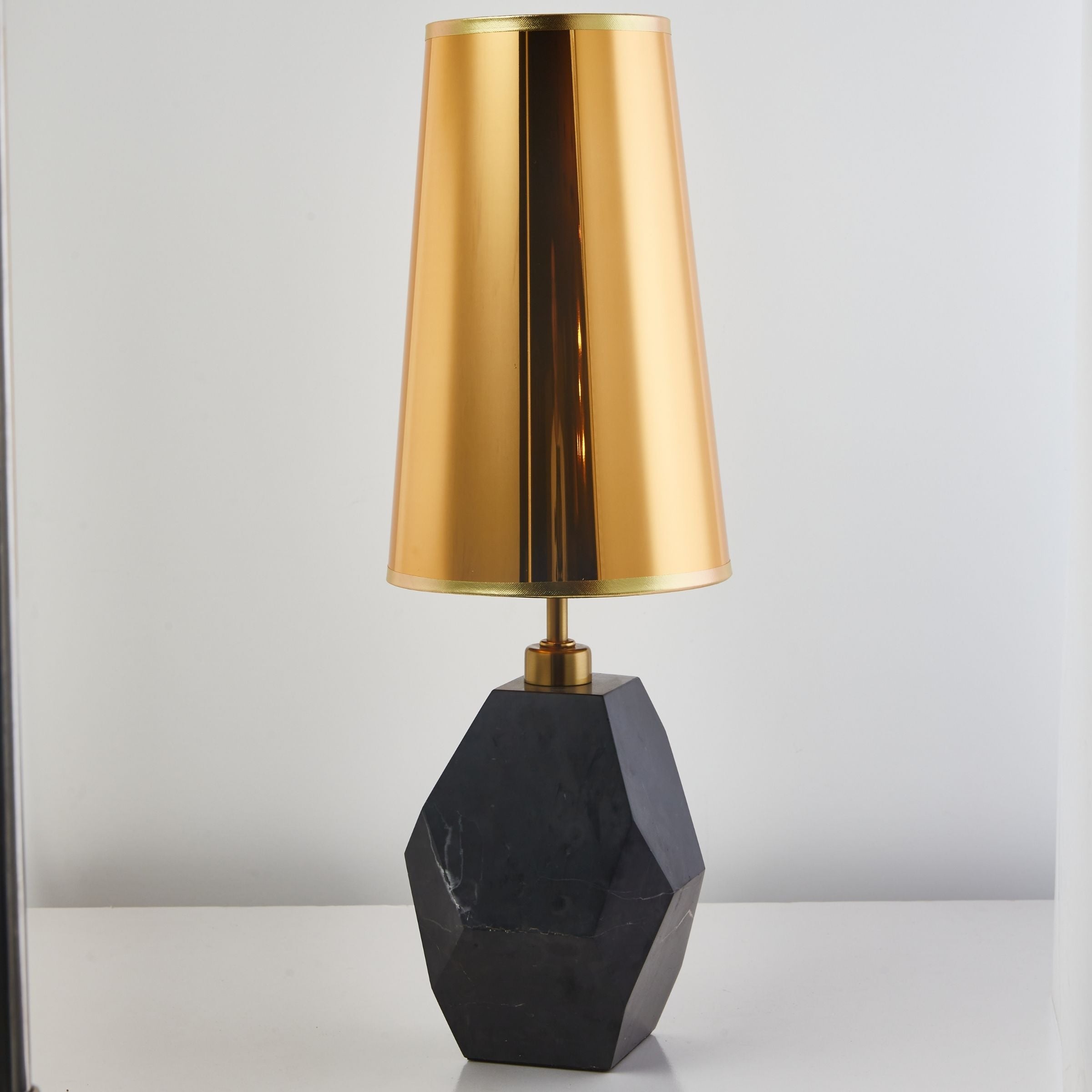 Soul Black Marble Table Lamp CY-LTD-1023-B -  Desk\table Lamps - ebarza Furniture UAE | Shop Modern Furniture in Abu Dhabi & Dubai - مفروشات ايبازرا في الامارات | تسوق اثاث عصري وديكورات مميزة في دبي وابوظبي