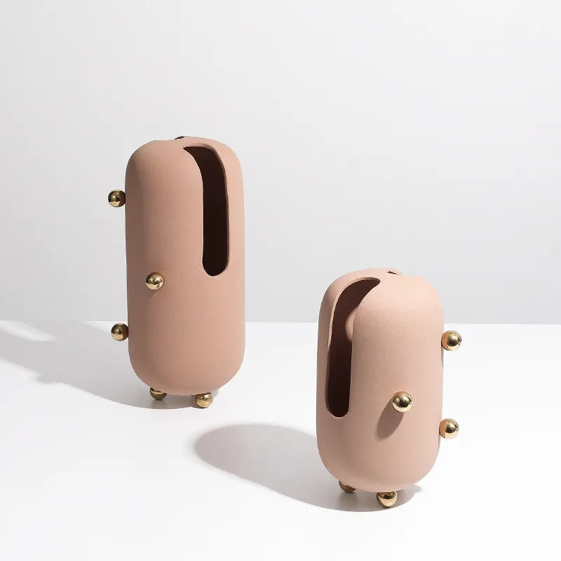 White Ceramic Vase With Gold Stainless Steel Detail Fd-D22065 -  Vases - ebarza Furniture UAE | Shop Modern Furniture in Abu Dhabi & Dubai - مفروشات ايبازرا في الامارات | تسوق اثاث عصري وديكورات مميزة في دبي وابوظبي